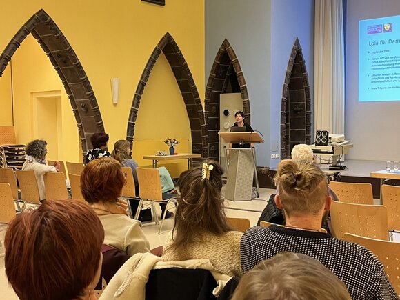 Vortrag "Antifeminismus als Demokratiegefährdung" in der Aula der KHSB