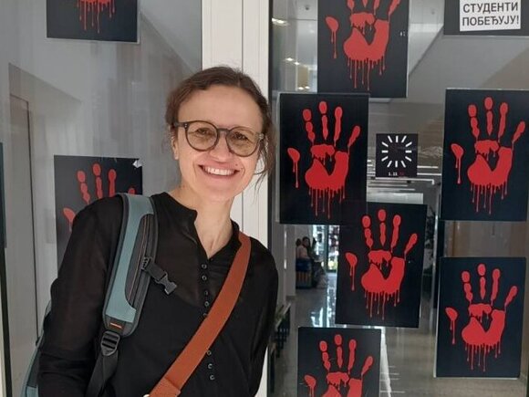 Prof. Dr. Bozana Meinhardt-Injac  während ihres Erasmus+-Austauschs mit der Universität Novi Sad, Fakultät für Medizin und dem Department für Inklusive Bildung