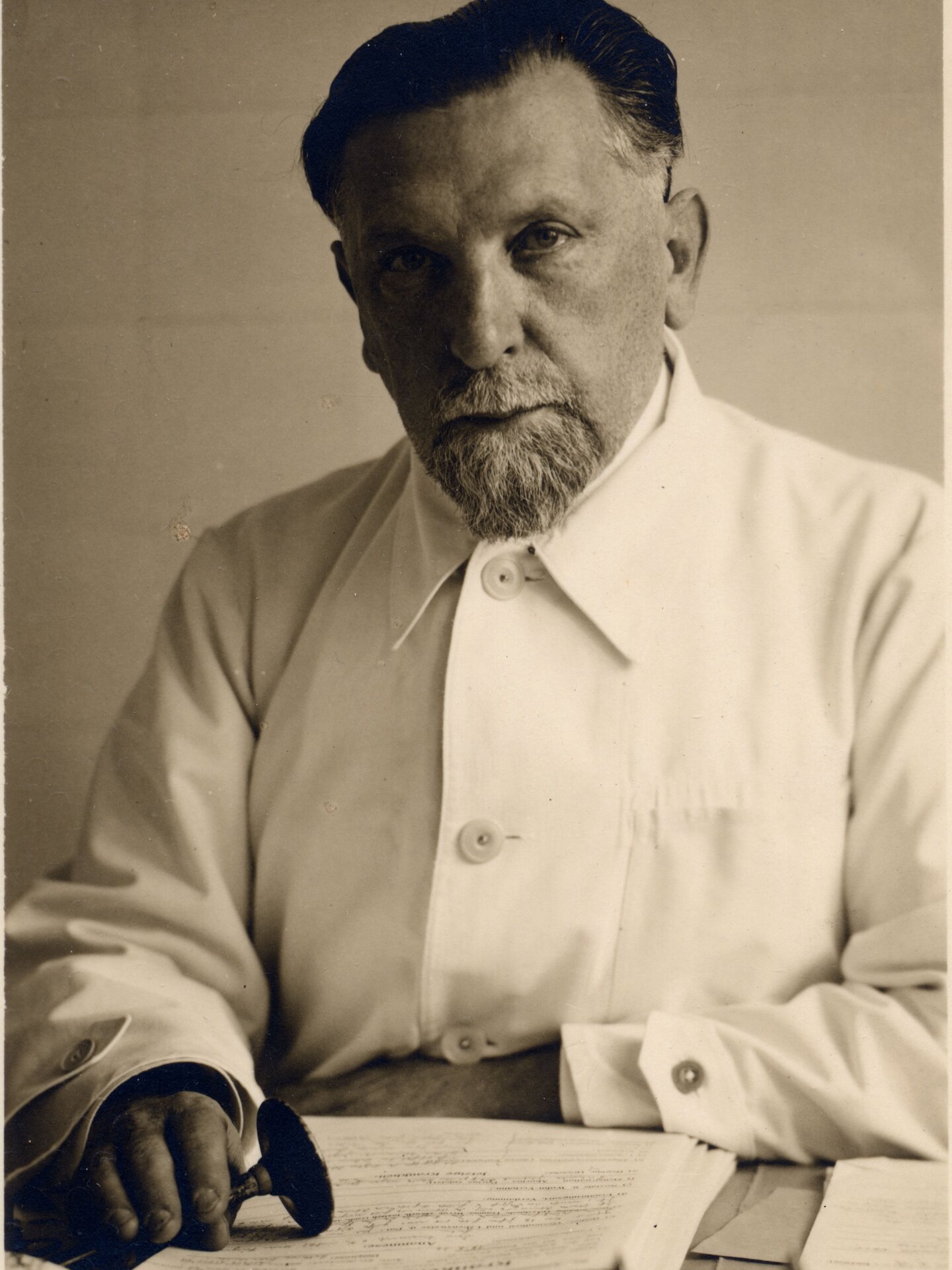 Prof. Dr. Paul Lazarus, Chefarzt des St. Antonius-Krankenhauses.