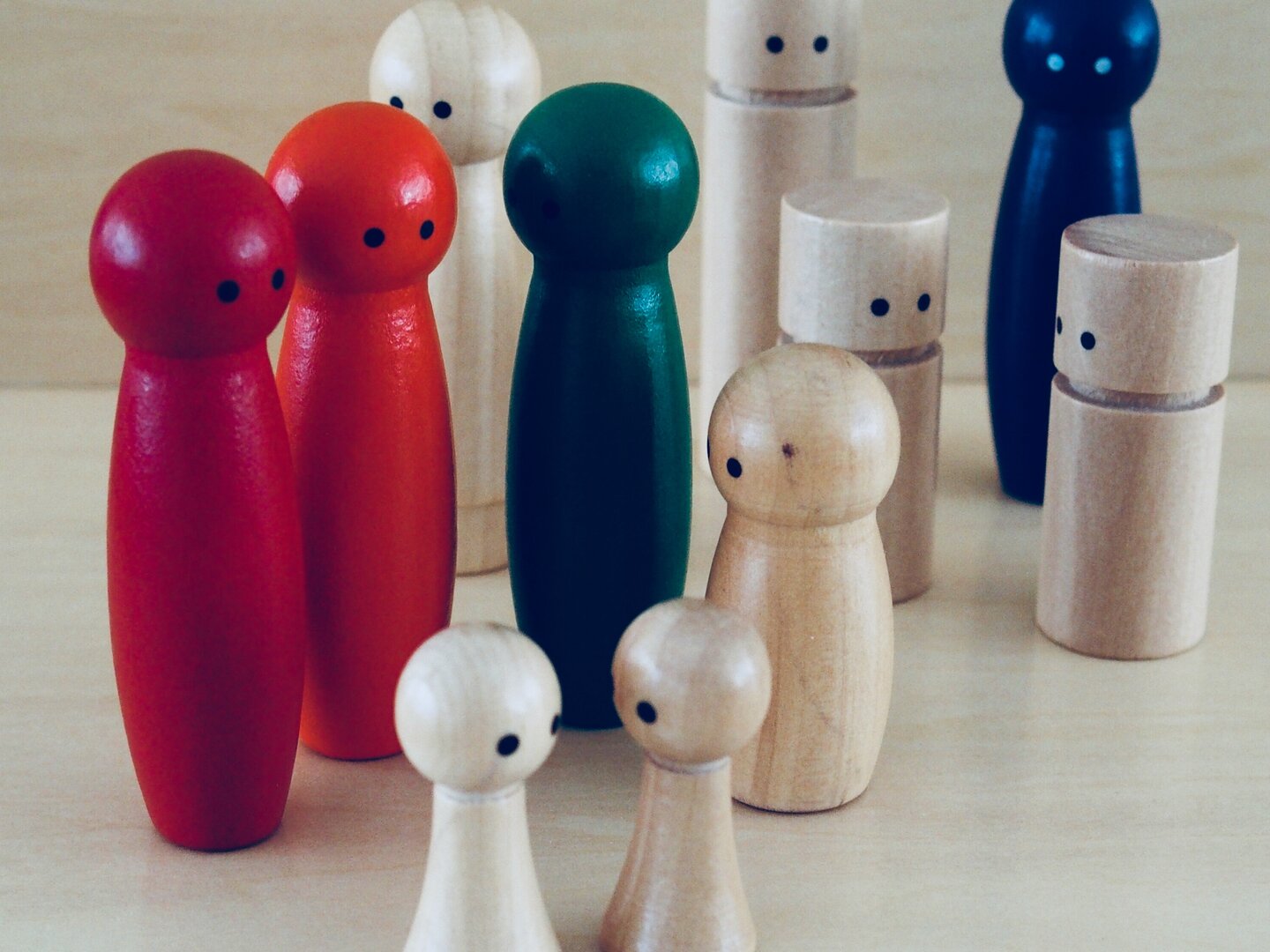 bunte Holzfiguren