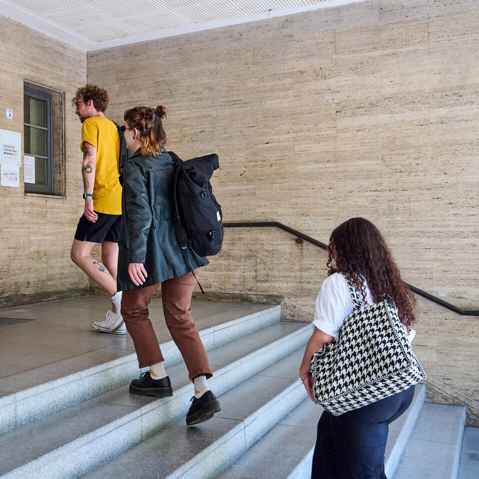 Der Eingang der KHSB.