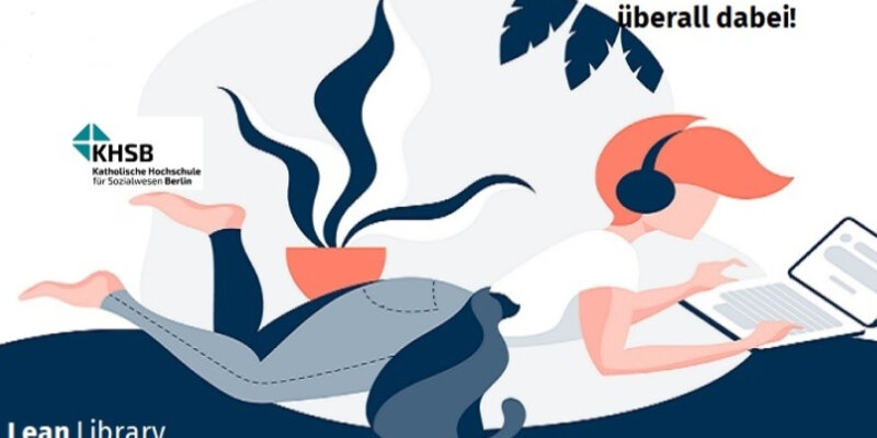 Ein Studierender recherchiert in häuslicher Umgebung im Internet und wird auf den Bestand der KHSB aufmerksam gemacht.