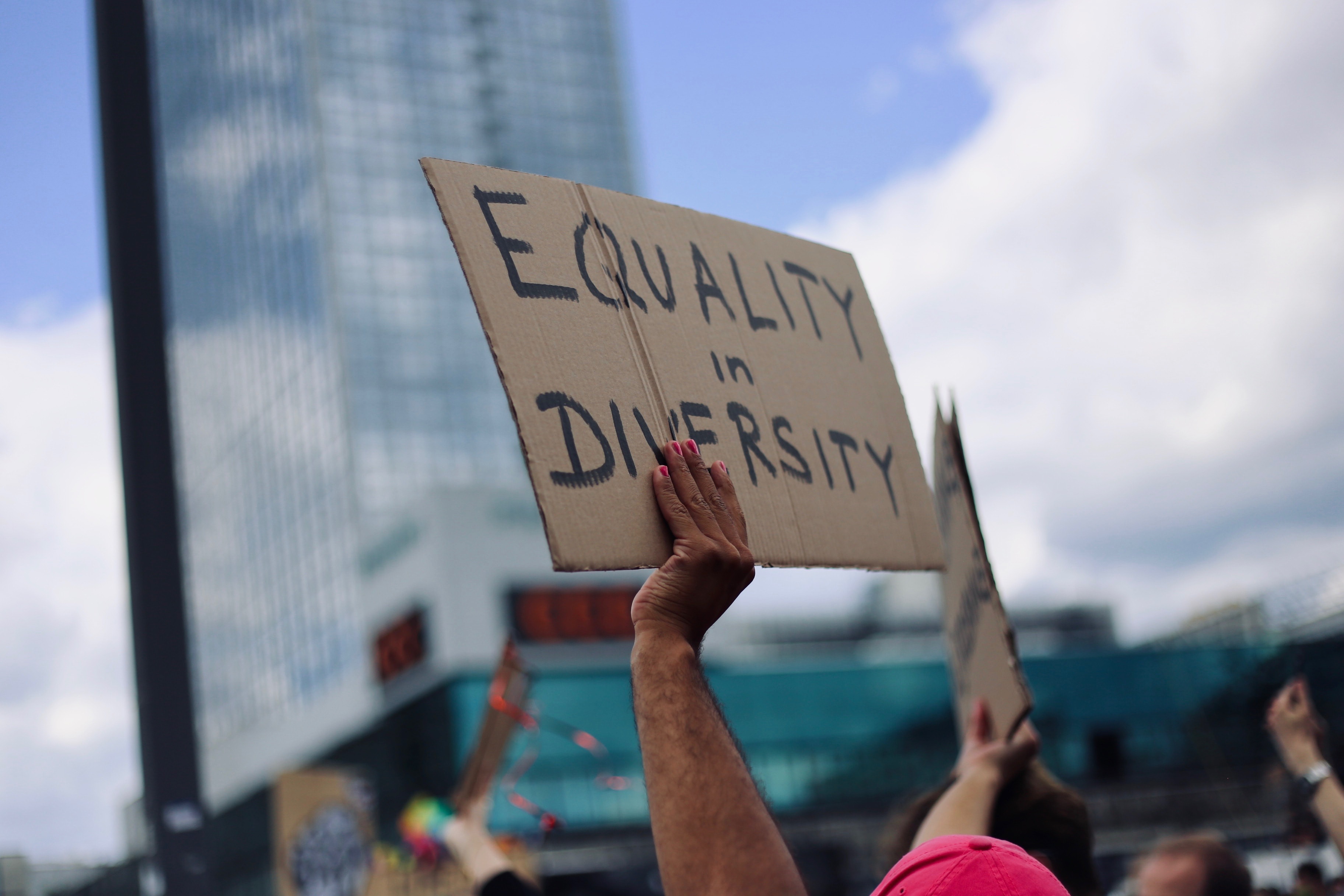 Plakat mit dem Schriftzug "Equality in Diversity"